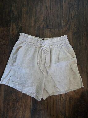 Zenana Outfitters Light Cream High-Waist Drawstring Shorts